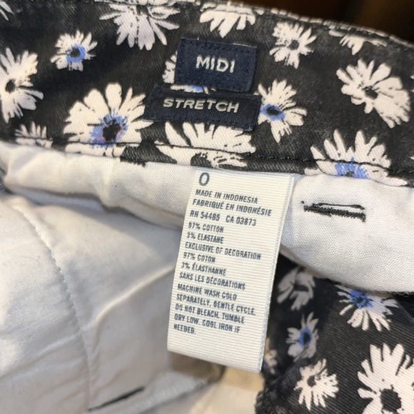 Lot of 2 NWOT American Eagle midi stretch shorts - Picture 4 of 6